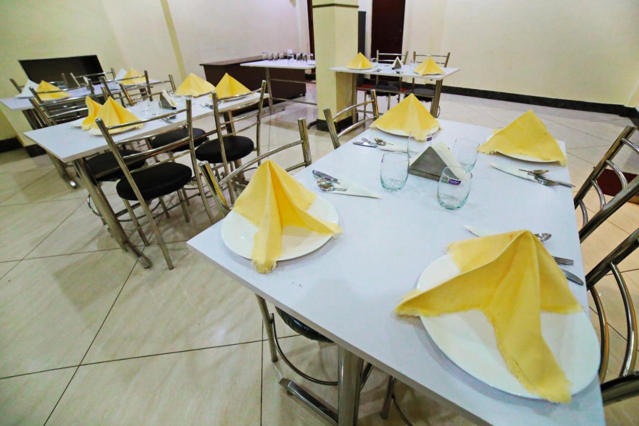 Oyo 16708 Sada Shiv Guest House Váránaszi Kültér fotó