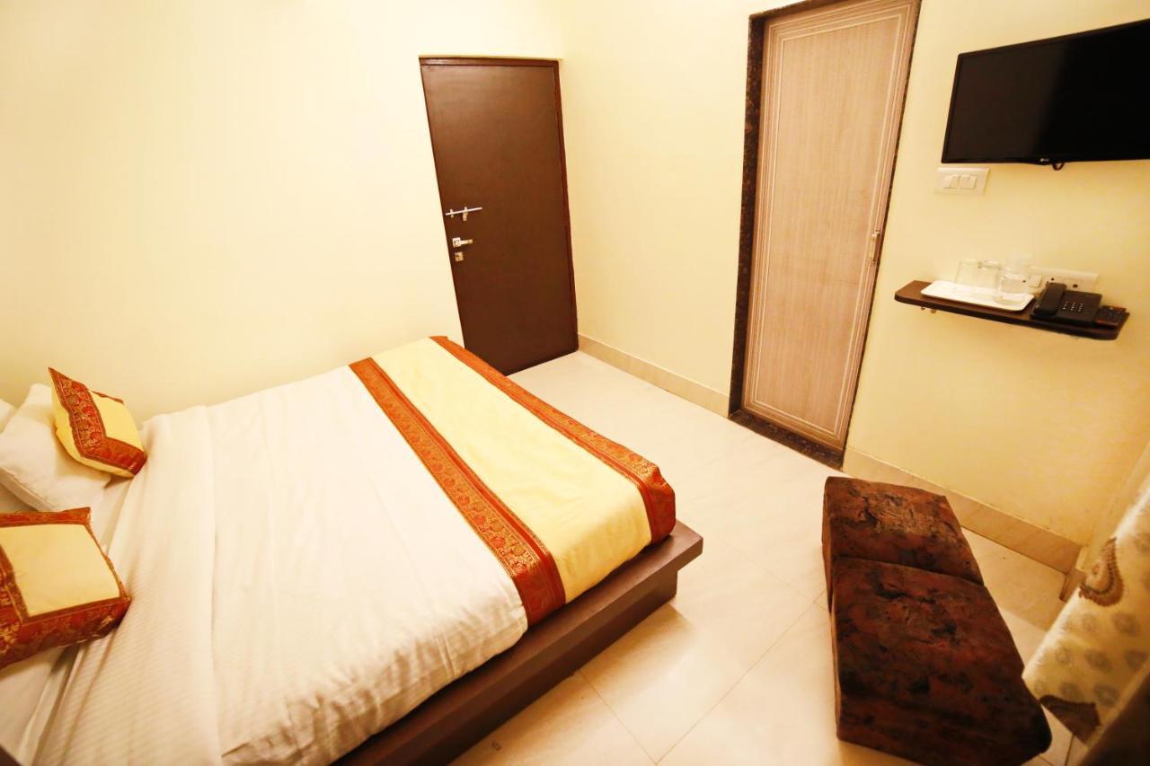 Oyo 16708 Sada Shiv Guest House Váránaszi Kültér fotó