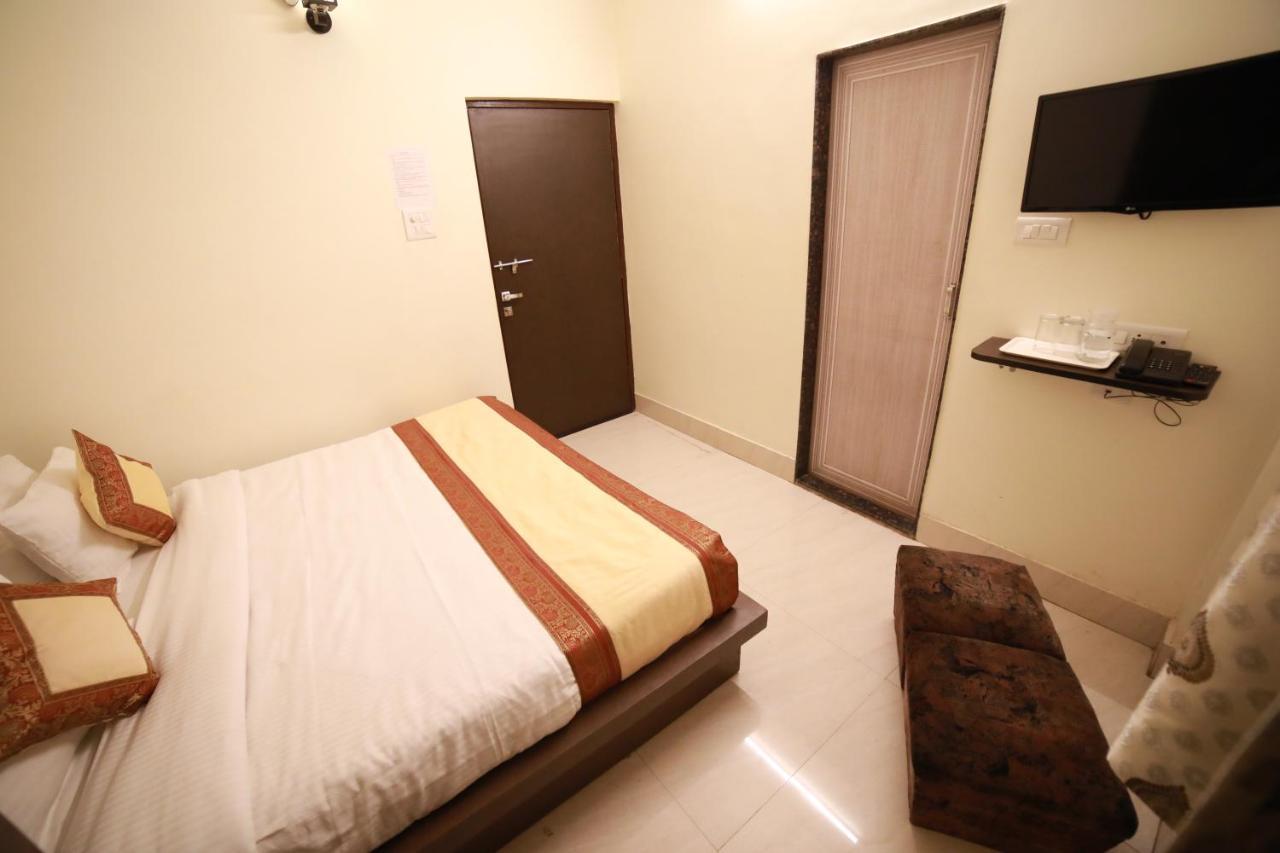 Oyo 16708 Sada Shiv Guest House Váránaszi Kültér fotó
