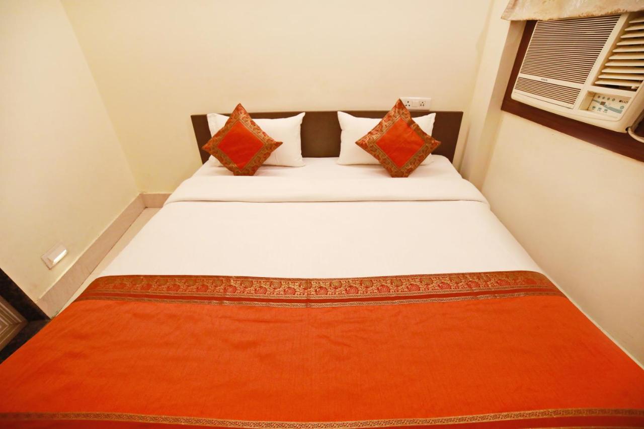 Oyo 16708 Sada Shiv Guest House Váránaszi Kültér fotó