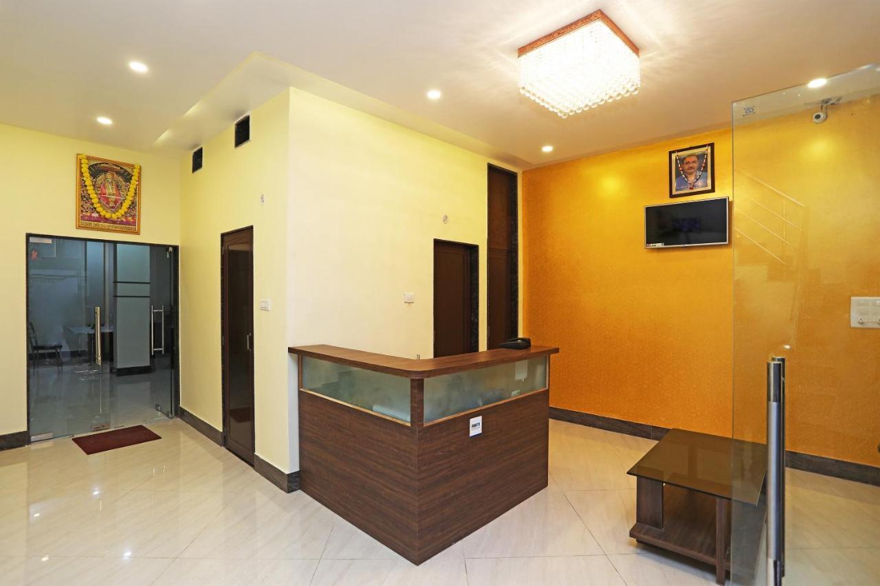 Oyo 16708 Sada Shiv Guest House Váránaszi Kültér fotó