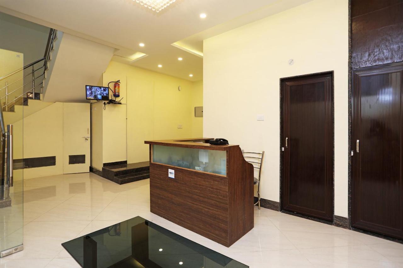 Oyo 16708 Sada Shiv Guest House Váránaszi Kültér fotó