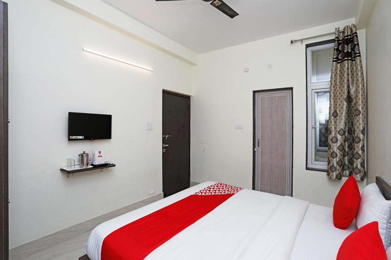 Oyo 16708 Sada Shiv Guest House Váránaszi Kültér fotó