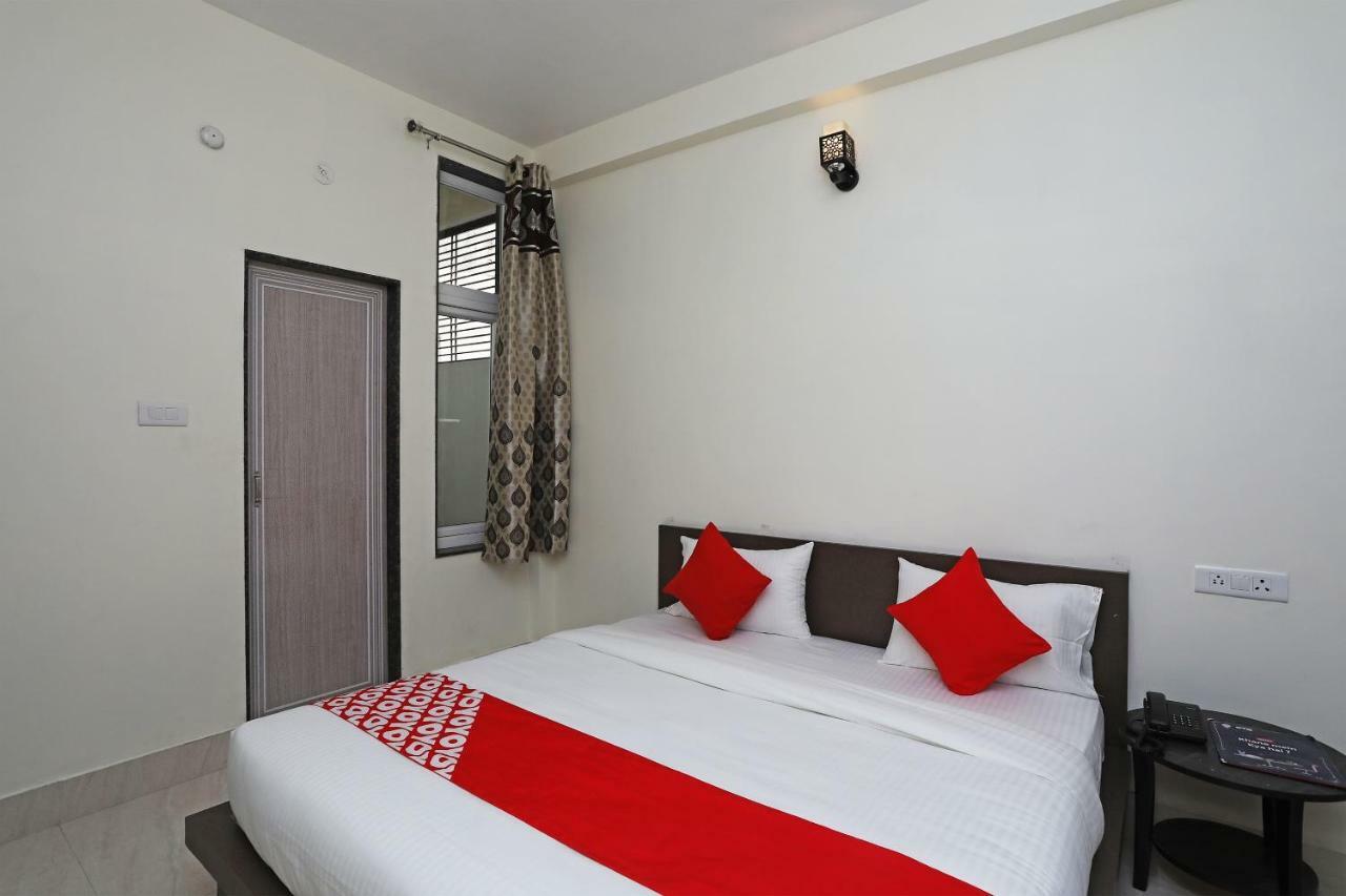 Oyo 16708 Sada Shiv Guest House Váránaszi Kültér fotó